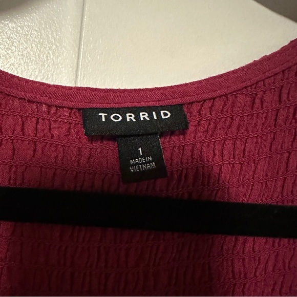 Torrid Women's raspberry Gauze Smocked Babydoll Top Size 1X - Picture 3 of 8
